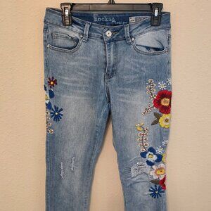 Rocks & Indigo Women's Embroidered Distressed Denim Jeans, Size 8/28